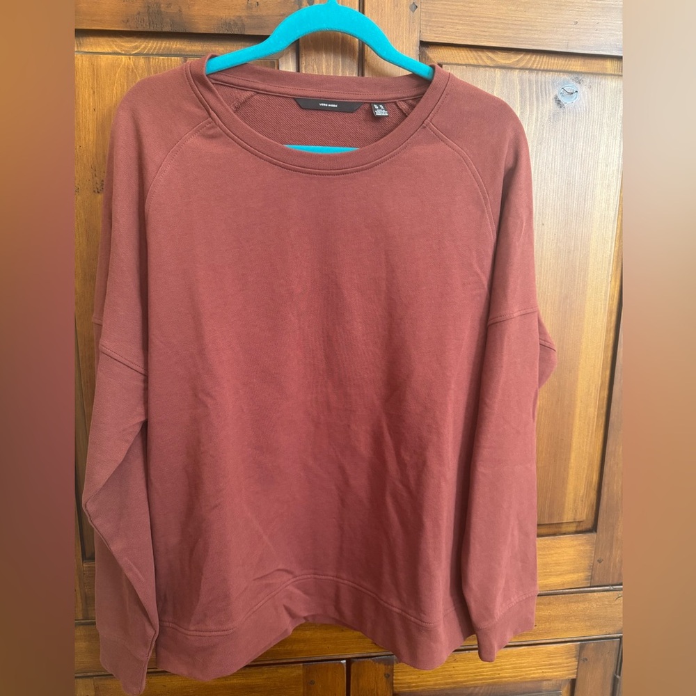 Vero Moda Rust Brown lightweight, long sleeve sweatshirt style top. Size XL NWOT